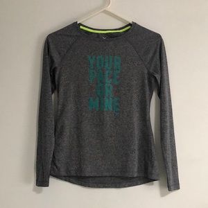 Old Navy active long sleeve shirt
